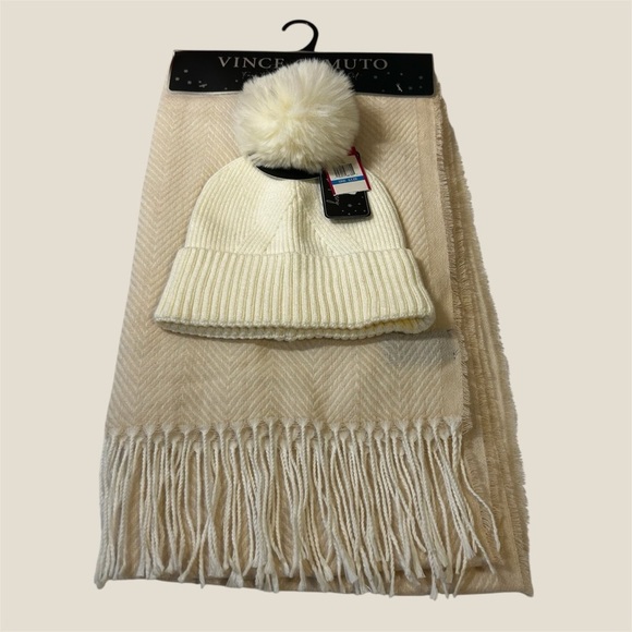 Vince Camuto Cream Beanie & Knit Scarf Set. NWT - Picture 1 of 4